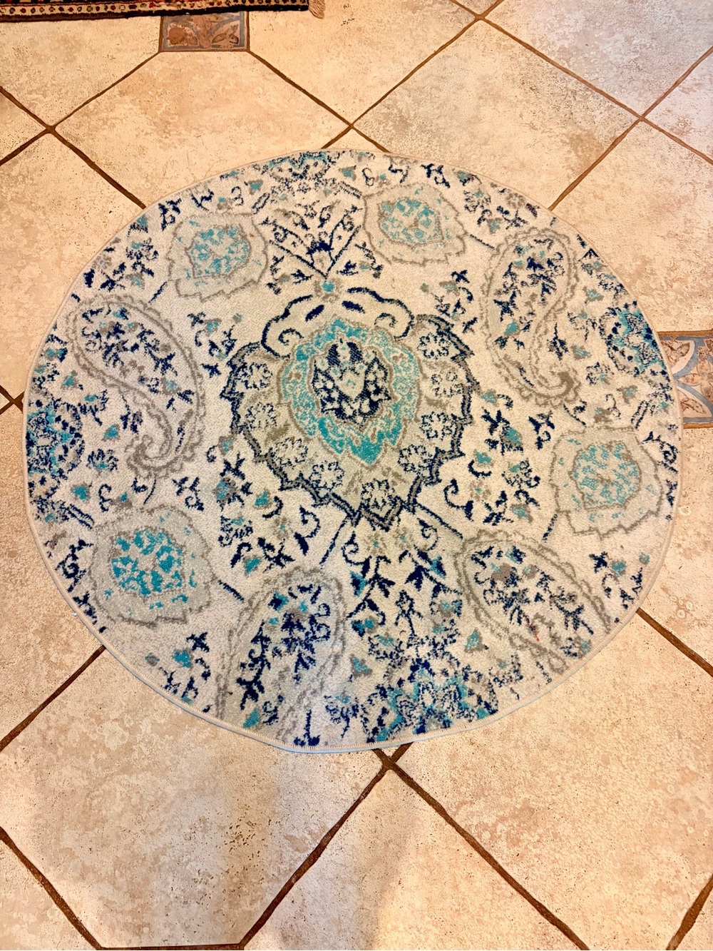 4x4 Safavieh Madison Round Area Rug in Ivory and Teal Accents